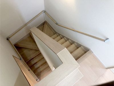 連続した手摺